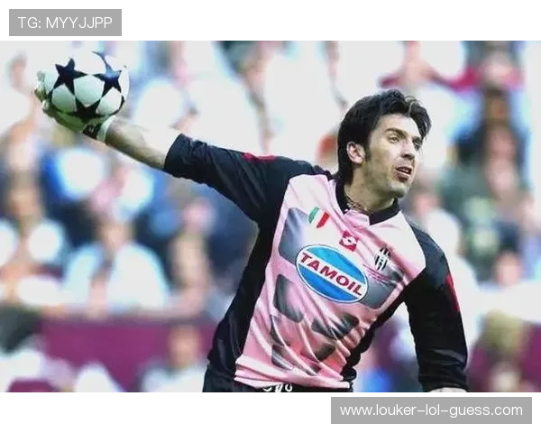 足球场上穿15号球衣的传奇球星与其精彩表现盘点