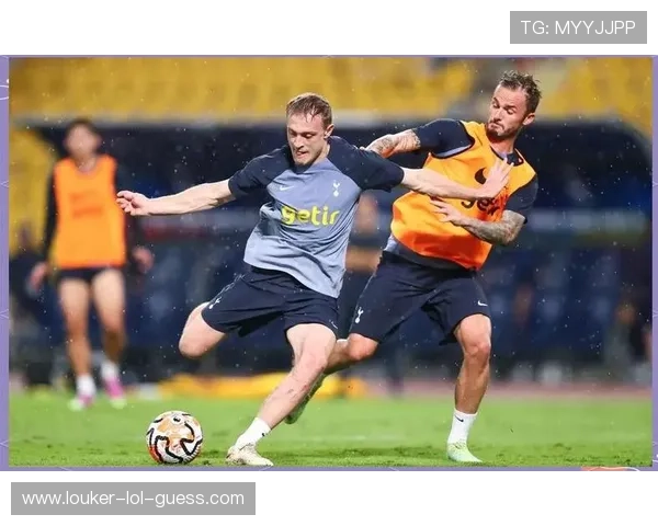 足球巨星眼中的足球魅力与挑战球场内外的真实评价